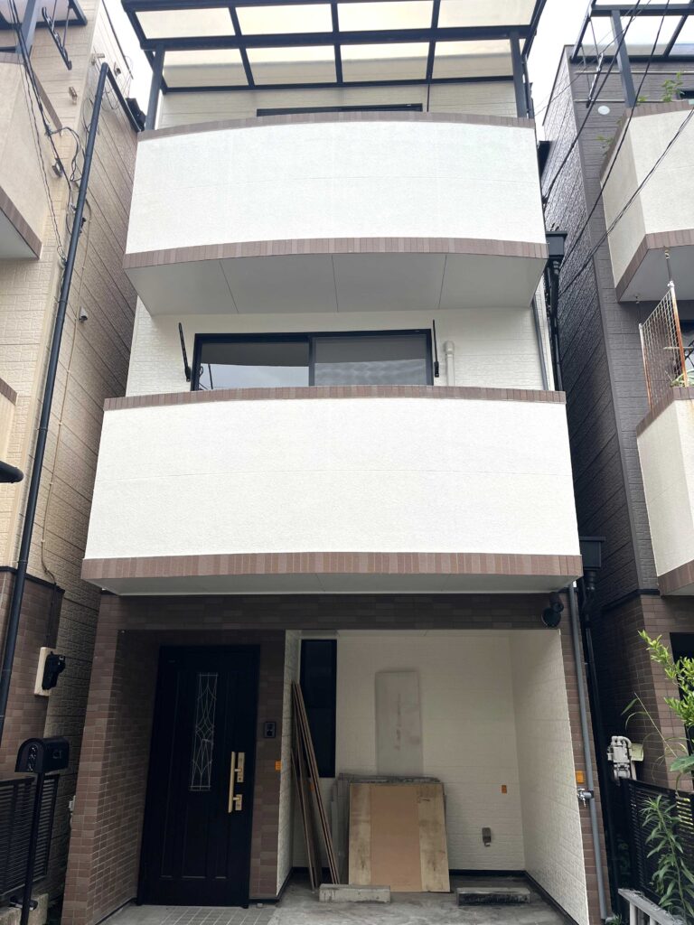 House, Okubo 2-chome, Shinjuku-ku – photo 1
